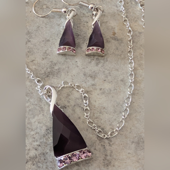 Elegant Purple and Silver Tone Jewelry Set - Picture 6 of 8